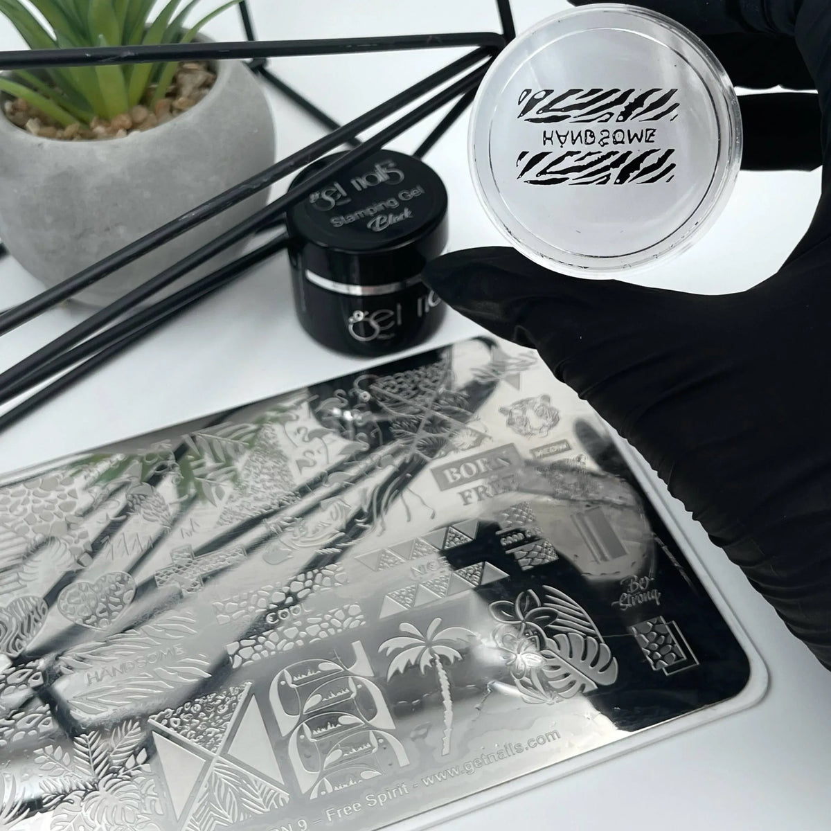 Stamping Plate GN 9 - Free Spirit