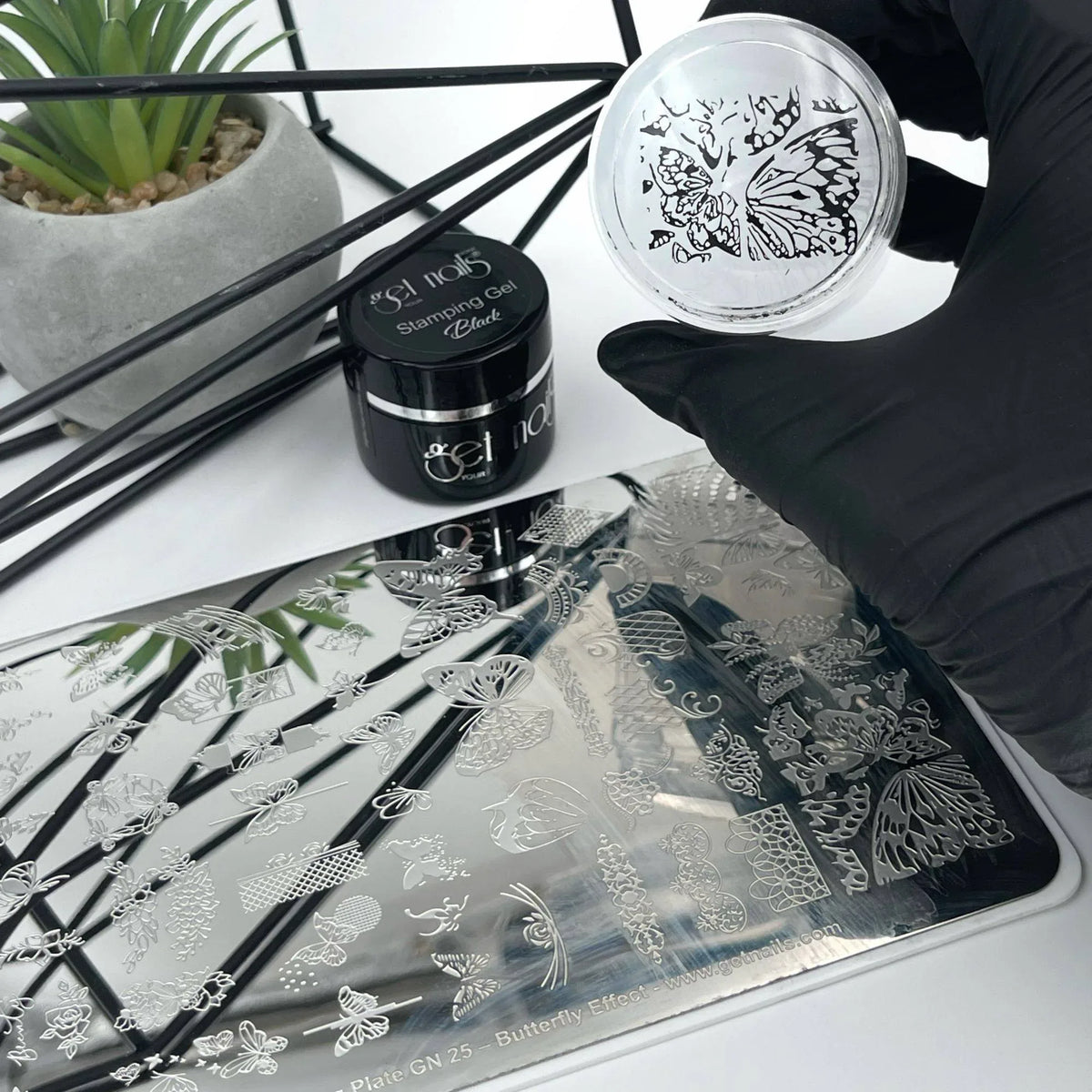 Plaque de stamping GN 25 - Butterfly Effect