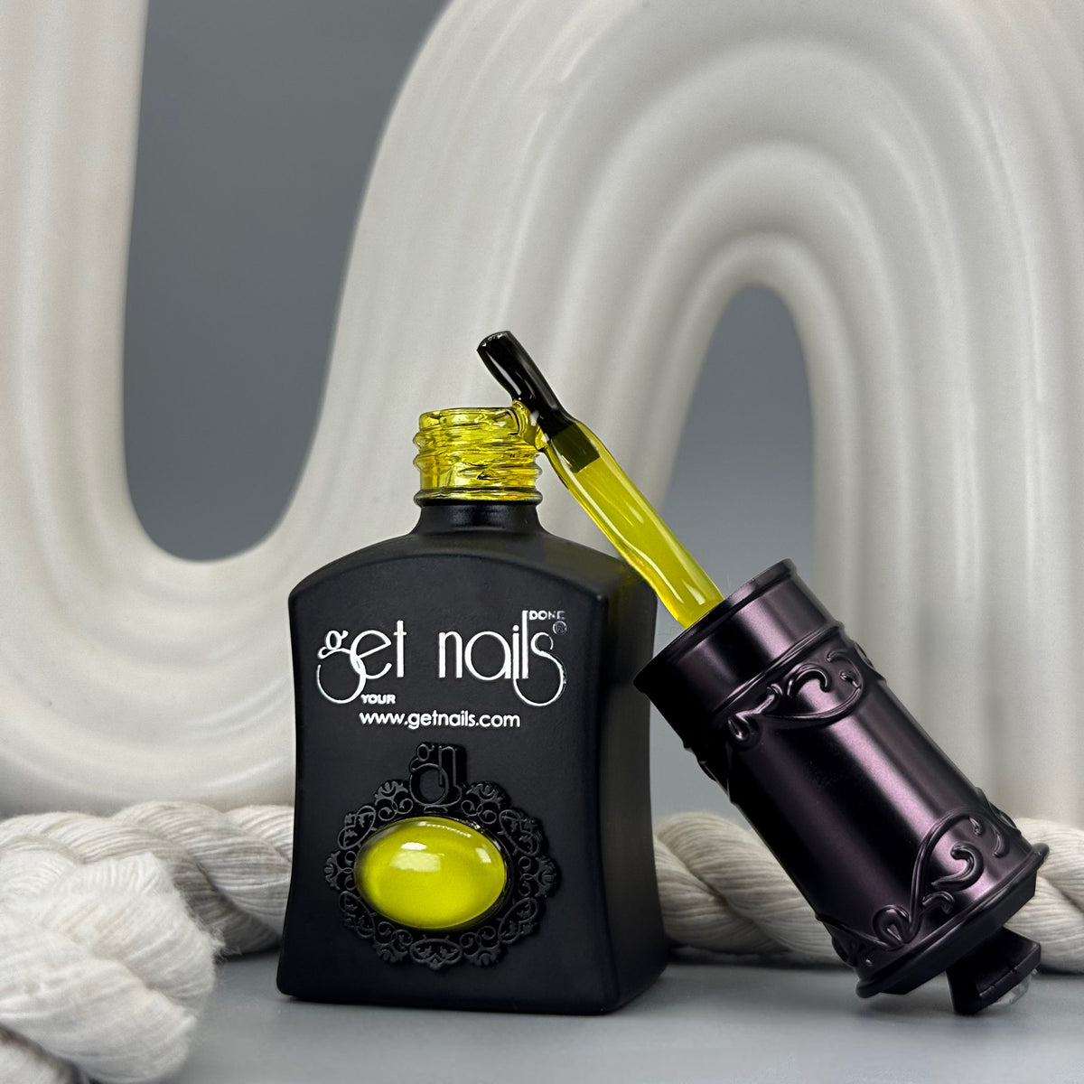 Builder in Bottle Glass Yellow | Self-Leveling Builder Gel in a Bottle