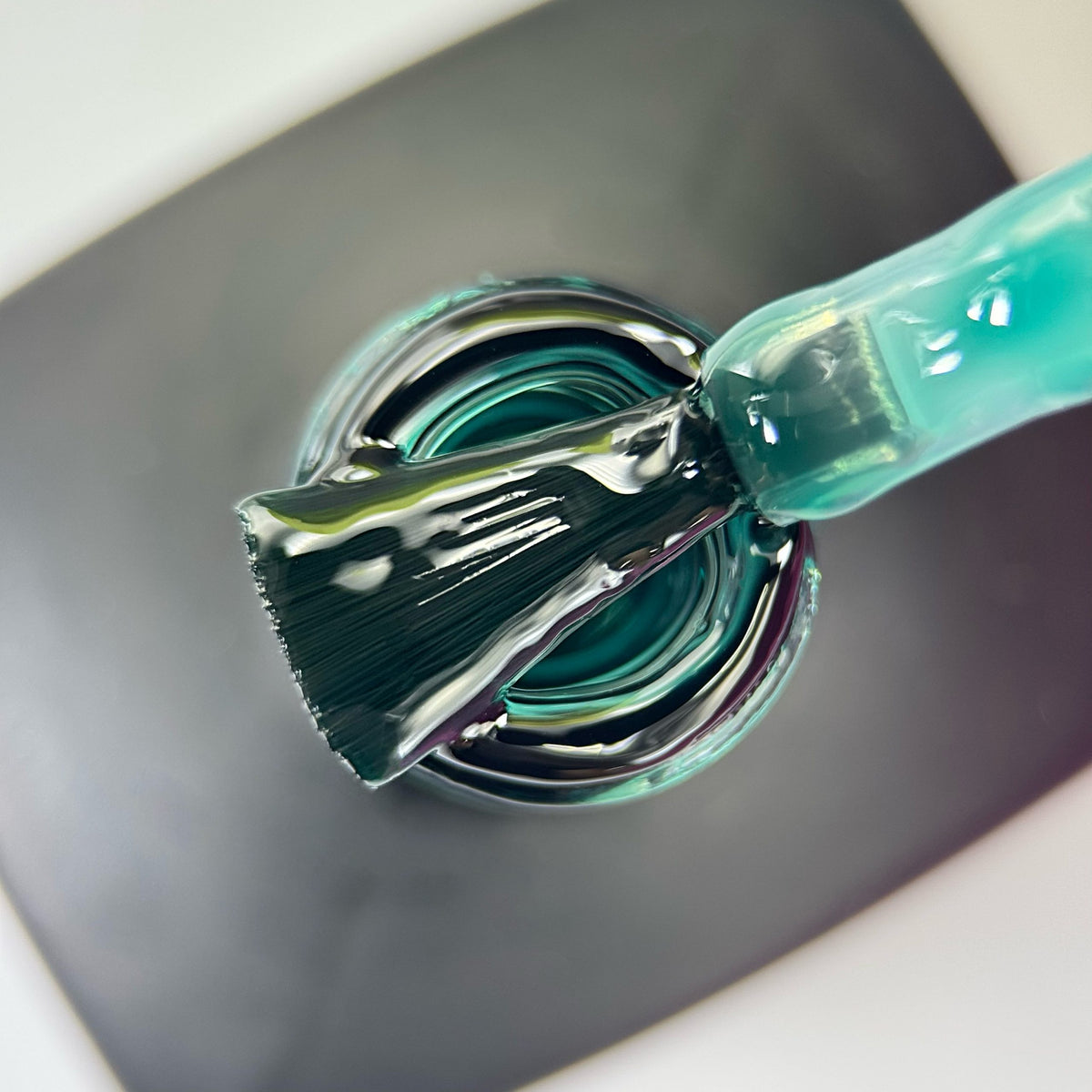 Builder in Bottle Glass Green | Gel de construction auto-égalisant en flacon