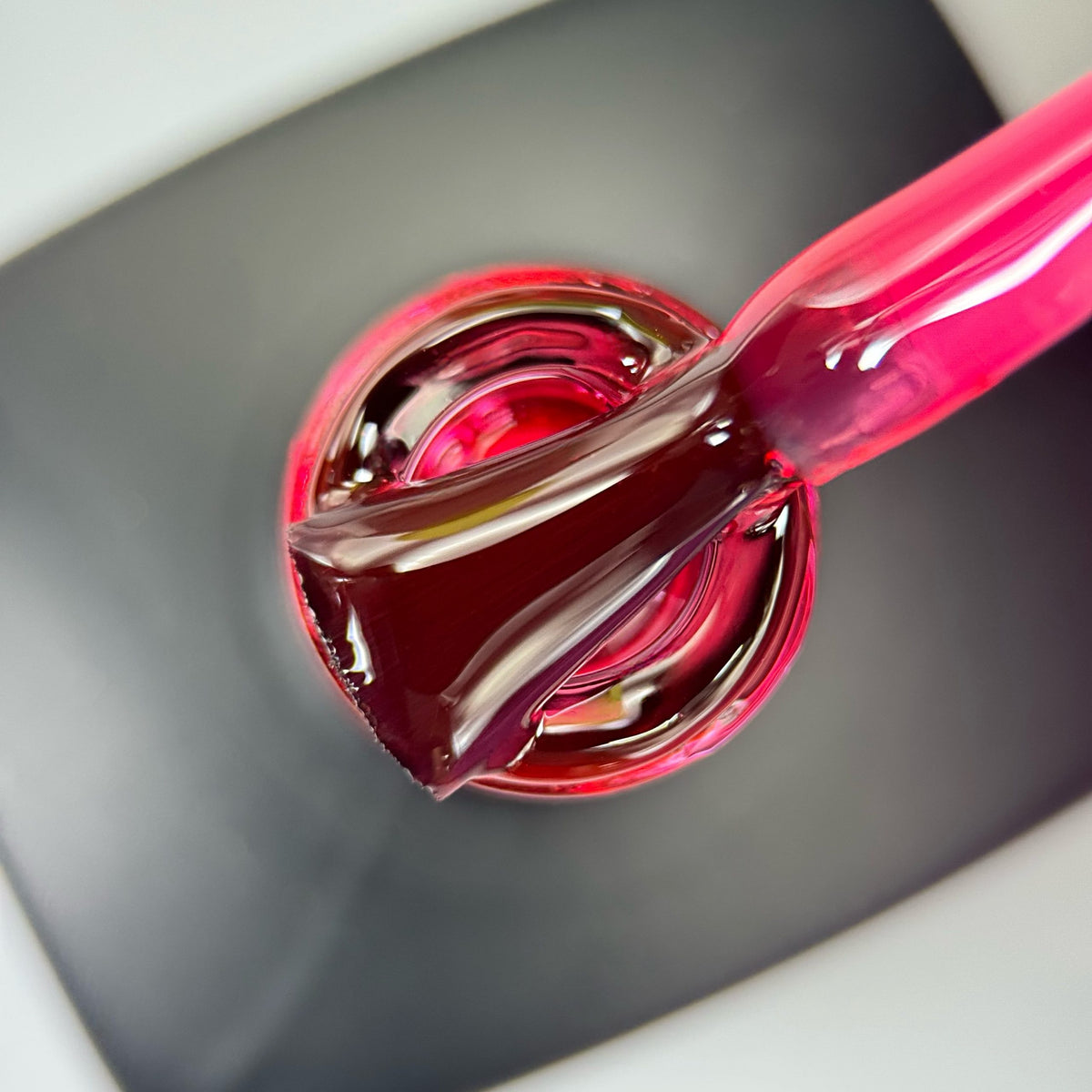 Builder in Bottle Glass Red | Gel de construction autonivelant en flacon
