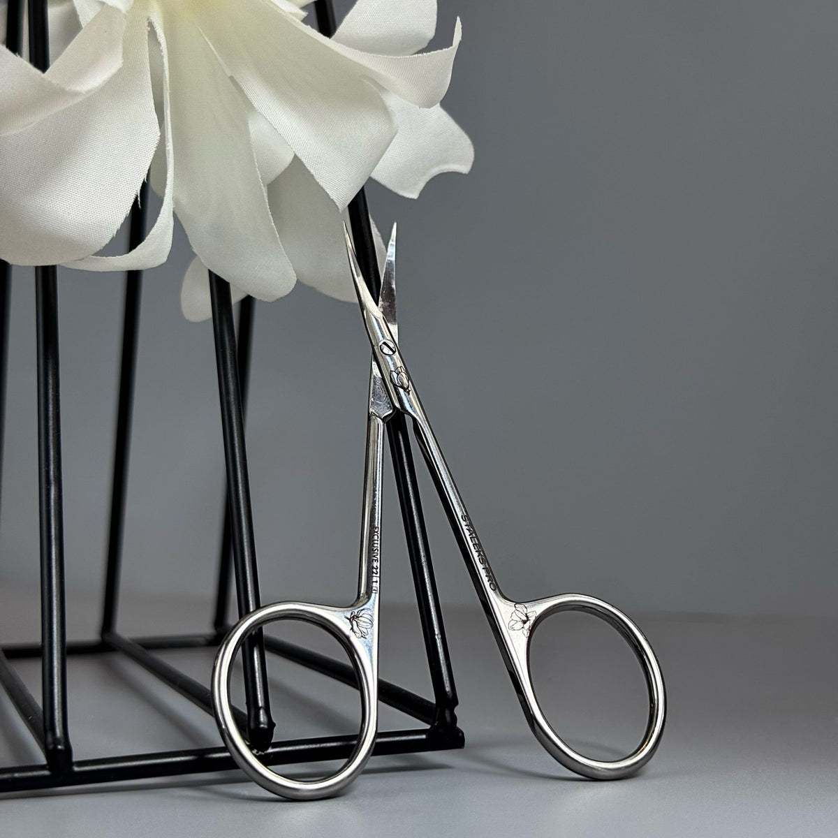 Staleks Exclusive Magnolia Cuticle Scissors