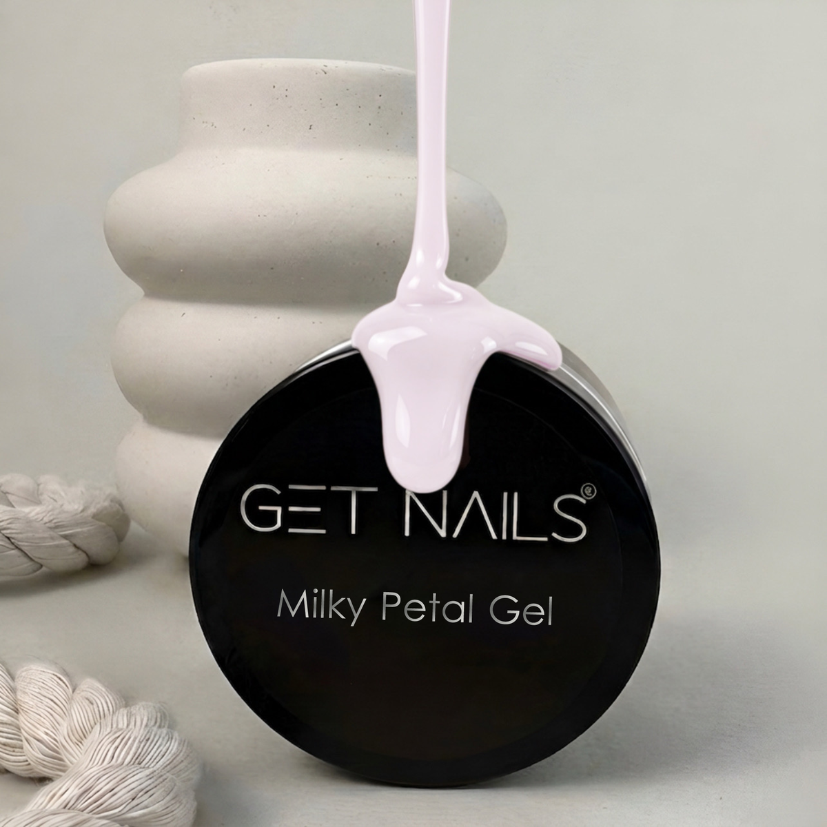 Milky Petal Gel | Gel de construction auto-égalisant sans HEMA