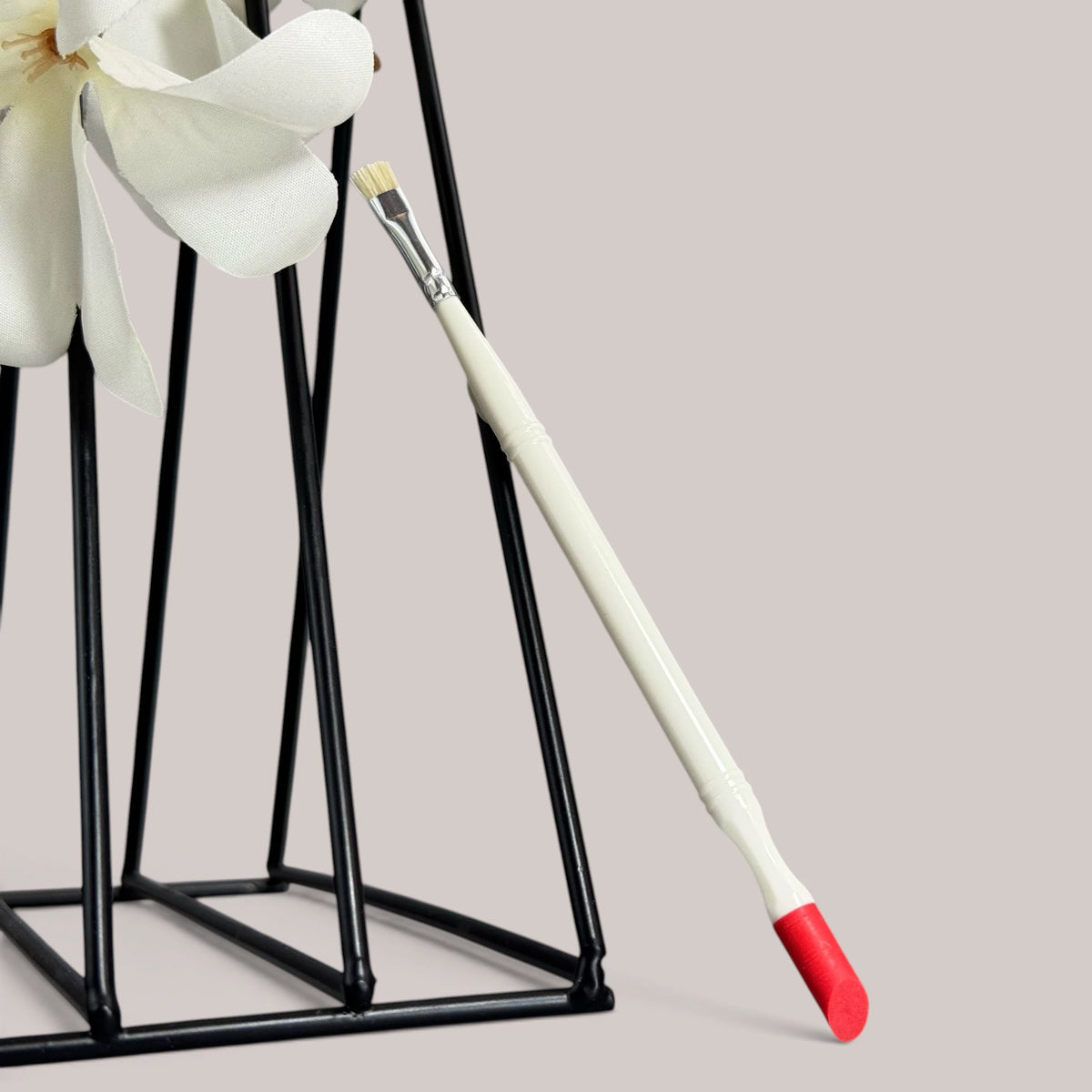 Cuticle Pusher Brush GN
